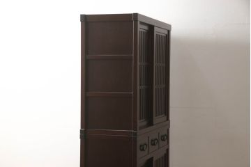 中古　美品　上質な和の空間を演出する二段重ね水屋箪笥(食器棚、茶タンス、キャビネット、収納棚、戸棚)(R-064353)