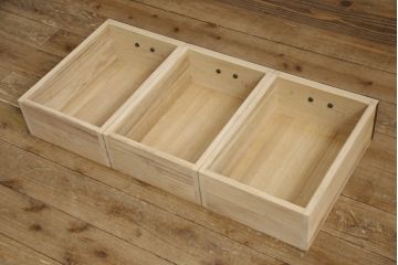 中古　美品　上質な和の空間を演出する二段重ね水屋箪笥(食器棚、茶タンス、キャビネット、収納棚、戸棚)(R-064353)