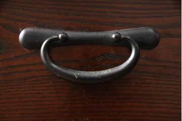 中古　美品　上質な和の空間を演出する二段重ね水屋箪笥(食器棚、茶タンス、キャビネット、収納棚、戸棚)(R-064353)
