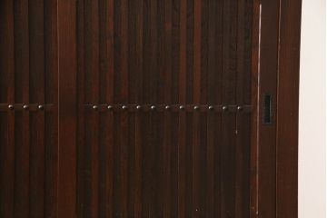 中古　美品　上質な和の空間を演出する二段重ね水屋箪笥(食器棚、茶タンス、キャビネット、収納棚、戸棚)(R-064353)