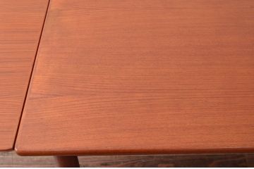 デンマークビンテージ　北欧ヴィンテージ　チーク材　すっきりとした佇まいが魅力的なエクステンションテーブル(ダイニングテーブル、4人掛け、6人掛け、8人掛け、伸長式テーブル、食卓、作業台)(R-064356)