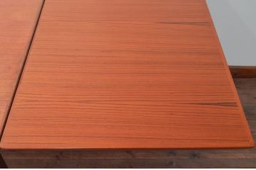 デンマークビンテージ　北欧ヴィンテージ　チーク材　すっきりとした佇まいが魅力的なエクステンションテーブル(ダイニングテーブル、4人掛け、6人掛け、8人掛け、伸長式テーブル、食卓、作業台)(R-064356)