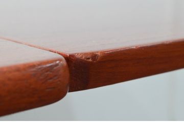 デンマークビンテージ　北欧ヴィンテージ　チーク材　すっきりとした佇まいが魅力的なエクステンションテーブル(ダイニングテーブル、4人掛け、6人掛け、8人掛け、伸長式テーブル、食卓、作業台)(R-064356)