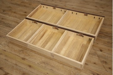 中古　美品　岩谷堂箪笥　力強い木目と重厚感ある金具が魅力の和箪笥　(R-064358)