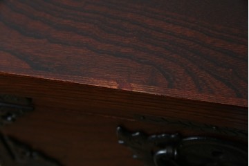 中古　美品　岩谷堂箪笥　力強い木目と重厚感ある金具が魅力の和箪笥　(R-064358)