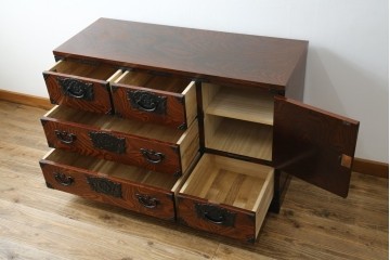 中古　美品　岩谷堂箪笥　力強い木目が美しい和箪笥　(R-064359)