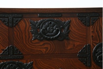 中古　美品　岩谷堂箪笥　力強い木目が美しい和箪笥　(R-064359)