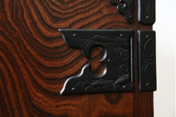 中古　美品　岩谷堂箪笥　力強い木目が美しい和箪笥　(R-064359)