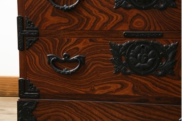 中古　美品　岩谷堂箪笥　力強い木目が美しい和箪笥　(R-064359)