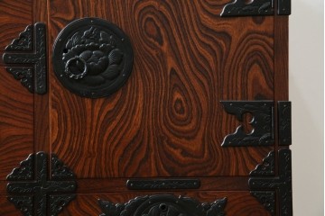 中古　美品　岩谷堂箪笥　力強い木目が美しい和箪笥　(R-064359)