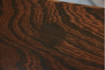 中古　美品　岩谷堂箪笥　力強い木目が美しい和箪笥　(R-064359)