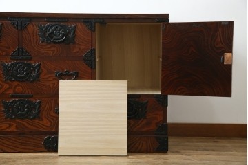 中古　美品　岩谷堂箪笥　力強い木目が美しい和箪笥　(R-064359)