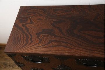 中古　美品　岩谷堂箪笥　力強い木目が美しい和箪笥(引き出し、サイドチェスト、サイドボード、収納たんす、衣装タンス、整理箪笥)(R-064359)