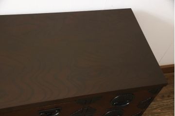 中古　岩谷堂箪笥　八の蔵　上質な和の空間づくりにおすすめのカラクリ付き横長タンス(チェスト、サイドボード、和タンス、衣装箪笥、引き出し)(R-064360)