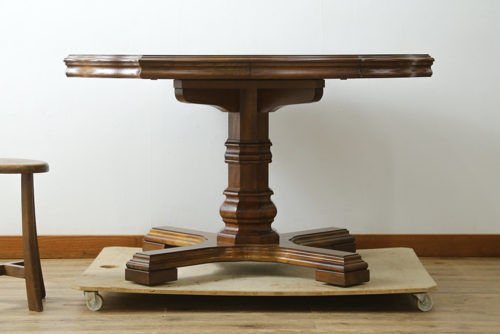 中古　美品　DREXEL HERITAGE(ドレクセルヘリテイジ)　Grand Villa(グランドヴィラ)　上品なデザインのダイニングテーブル　定価約60万円　(R-064375)