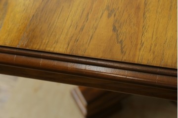 中古　美品　DREXEL HERITAGE(ドレクセルヘリテイジ)　Grand Villa(グランドヴィラ)　上品なデザインのダイニングテーブル　定価約60万円　(R-064375)