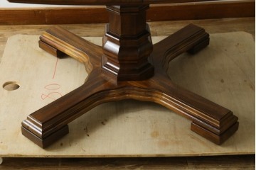 中古　美品　DREXEL HERITAGE(ドレクセルヘリテイジ)　Grand Villa(グランドヴィラ)　上品なデザインのダイニングテーブル　定価約60万円　(R-064375)