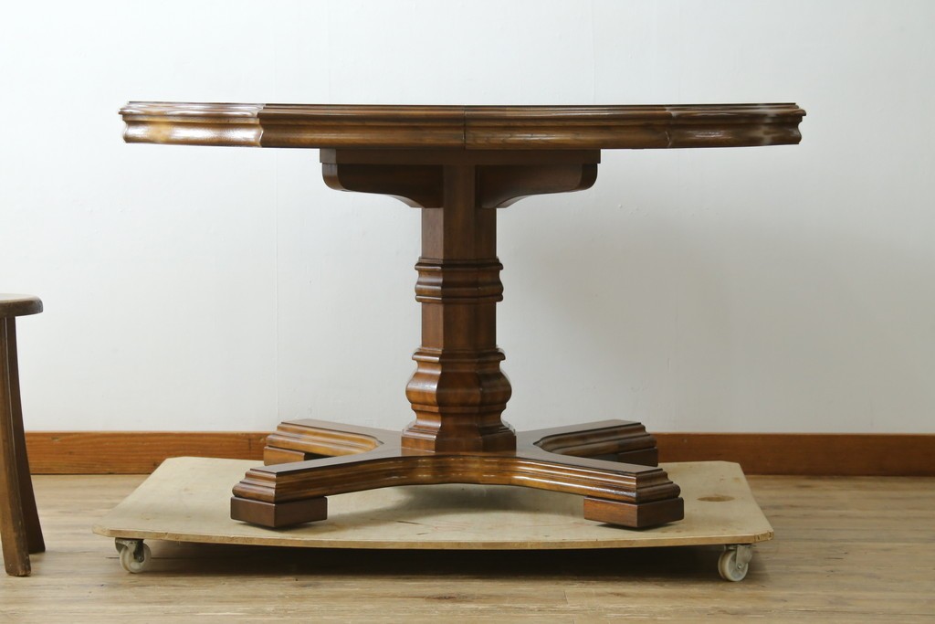 中古　美品　DREXEL HERITAGE(ドレクセルヘリテイジ)　Grand Villa(グランドヴィラ)　上品なデザインのダイニングテーブル　定価約60万円　(R-064375)