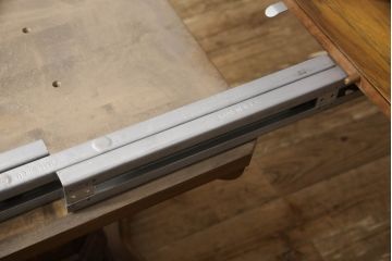 中古　美品　DREXEL HERITAGE(ドレクセルヘリテイジ)　Grand Villa(グランドヴィラ)　上品なデザインのダイニングテーブル(エクステンションテーブル、拡張式テーブル、食卓、2人掛け、4人掛け、6人掛け)(定価約60万円)(R-064375)