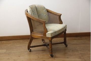 中古　美品　DREXEL HERITAGE(ドレクセルヘリテイジ)　くつろぎの時間を演出するキャスター付きアームチェア(椅子、イス、ダイニングチェア)(R-064378)