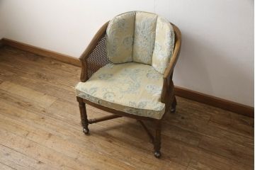中古　美品　DREXEL HERITAGE(ドレクセルヘリテイジ)　くつろぎの時間を演出するキャスター付きアームチェア(椅子、イス、ダイニングチェア)(R-064378)