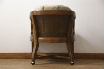 中古　美品　DREXEL HERITAGE(ドレクセルヘリテイジ)　くつろぎの時間を演出するキャスター付きアームチェア(椅子、イス、ダイニングチェア)(R-064378)