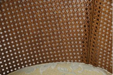 中古　美品　DREXEL HERITAGE(ドレクセルヘリテイジ)　くつろぎの時間を演出するキャスター付きアームチェア(椅子、イス、ダイニングチェア)(R-064379)