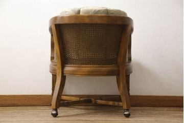 中古　美品　DREXEL HERITAGE(ドレクセルヘリテイジ)　くつろぎの時間を演出するキャスター付きアームチェア(椅子、イス、ダイニングチェア)(R-064379)