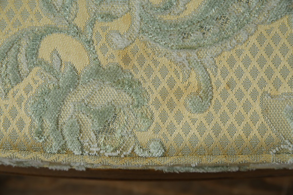 中古　美品　DREXEL HERITAGE(ドレクセルヘリテイジ)　くつろぎの時間を演出するキャスター付きアームチェア　(R-064379)