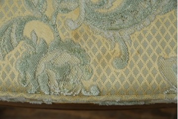 中古　美品　DREXEL HERITAGE(ドレクセルヘリテイジ)　くつろぎの時間を演出するキャスター付きアームチェア　(R-064379)