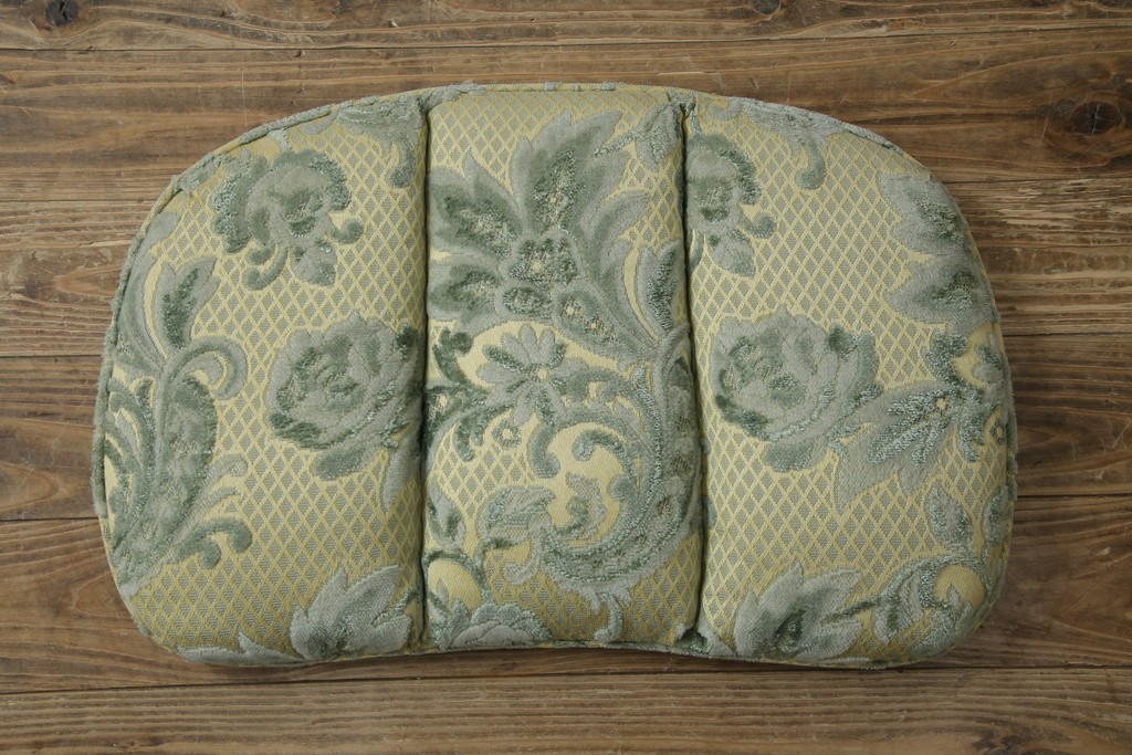 中古　美品　DREXEL HERITAGE(ドレクセルヘリテイジ)　くつろぎの時間を演出するキャスター付きアームチェア　(R-064379)