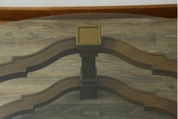 中古　美品　DREXEL HERITAGE(ドレクセルヘリテイジ)　FRANCESCA(フランチェスカ)シリーズ　エレガントなデザインの脚が魅力的なガラス天板のカクテルテーブル　定価約48万円　(R-064381)