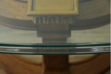 中古　美品　DREXEL HERITAGE(ドレクセルヘリテイジ)　FRANCESCA(フランチェスカ)シリーズ　エレガントなデザインの脚が魅力的なガラス天板のカクテルテーブル　定価約48万円　(R-064381)