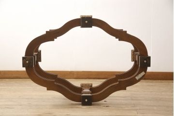 中古　美品　DREXEL HERITAGE(ドレクセルヘリテイジ)　FRANCESCA(フランチェスカ)シリーズ　エレガントなデザインの脚が魅力的なガラス天板のカクテルテーブル(センターテーブル、ローテーブル、リビングテーブル、カフェテーブル、ガラステーブル)(定価約48万円)(R-064381)