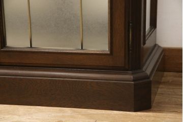 中古　美品　カリモク家具(karimoku)　domani(ドマーニ)　QUEENS　LIFE(クイーンズライフ)　洗練されたデザインが美しいキュリオケース(飾り棚、ガラスケース、ショーケース、キャビネット)(定価約40万円)(R-064386)