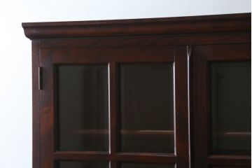 中古　美品　国産民芸家具　品のあるシックな色合いが魅力のブックケース(本箱、書棚、収納棚、戸棚、キャビネット、飾り棚)(R-064454)