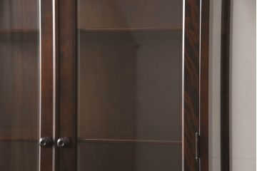 中古　希少な廃盤品!!　北海道民芸家具　OM158　落ち着きのある上品な空間づくりにおすすめな三面ガラスのキャビネット(ガラスケース、ショーケース、収納棚、戸棚、飾り棚、陳列棚、店舗什器)(R-064459)
