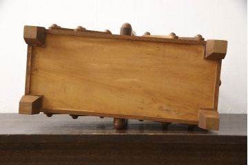 ビンテージ雑貨　松本民芸家具　絶版品!希少!ほっこりとする木の味わいが魅力の脚付きソーイングボックス(針箱、裁縫箱、ヴィンテージ)(R-064469)