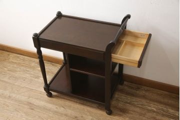 和製ビンテージ　希少!　絶版品　北海道民芸家具　クラシカルな佇まいが目を引くキャスターワゴン(キッチンワゴン、トロリーワゴン、ヴィンテージ)(R-064470)