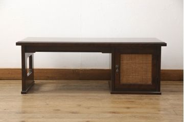 和製ビンテージ　北海道民芸家具　希少な絶版品　涼し気なデザインが魅力の文机(ローテーブル、座机、片袖机、デスク、在宅用、在宅ワーク、ヴィンテージ)(R-064481)