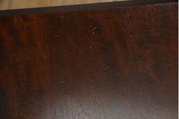 和製ビンテージ　北海道民芸家具　希少な絶版品　深みのある色合いでシックな雰囲気漂う脇机(文机、座机、ローテーブル、引き出し、サイドテーブル、サイドチェスト、ヴィンテージ)(R-064483)