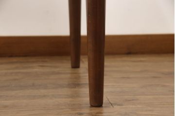 中古　九州民芸家具　洗練されたデザインが魅力的なダイニングテーブル(食卓、2人掛け、4人掛け、作業台)(R-064487)