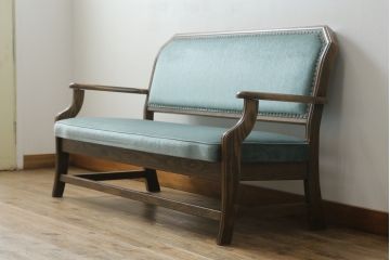 中古　イギリスデザイン　ブライトン(Brighton)　格調高い英国スタイルの2人掛けソファ(二人掛けソファ、アームソファ、ラブソファ、2P)(R-064492)