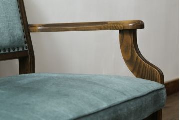 中古　イギリスデザイン　ブライトン(Brighton)　格調高い英国スタイルの2人掛けソファ(二人掛けソファ、アームソファ、ラブソファ、2P)(R-064492)