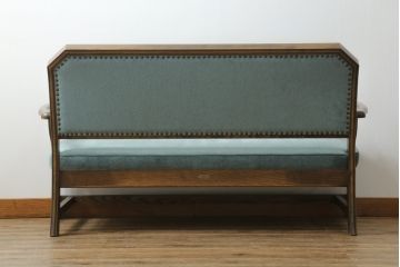 中古　イギリスデザイン　ブライトン(Brighton)　格調高い英国スタイルの2人掛けソファ(二人掛けソファ、アームソファ、ラブソファ、2P)(R-064492)