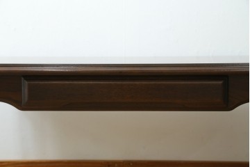 中古　イギリスデザイン　ブライトン(Brighton)　格調高い英国スタイルのセンターテーブル　(R-064493)