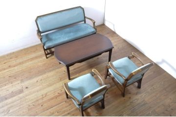 中古　イギリスデザイン　ブライトン(Brighton)　格調高い英国スタイルのセンターテーブル(リビングテーブル、ローテーブル)(R-064493)