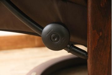 中古　EKORNES(エコーネス)　レノクラシック　本革(レザー)　オットマン付き　ストレスレスチェア(アームチェア、リクライニングチェア、椅子、一人掛けソファ、1Pソファ)(定価約44万円)(R-064495)
