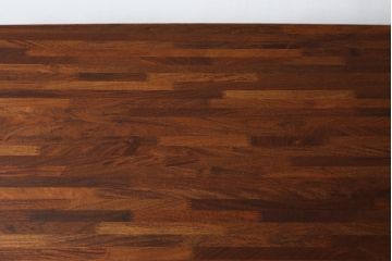 和製ビンテージ　希少モデル!!　カリモク家具(karimoku)　最上位シリーズ「ビベンテ」　花梨(カリン)材　凝ったデザインがお部屋のアクセントになるダイニングテーブル(食卓、2人掛け、4人掛け、ヴィンテージ)(定価約37万円)(R-064496)
