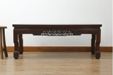 アジアンビンテージ　花梨(カリン)材　繊細な彫刻が見事なローテーブル(センターテーブル、リビングテーブル、ヴィンテージ)(R-064497)